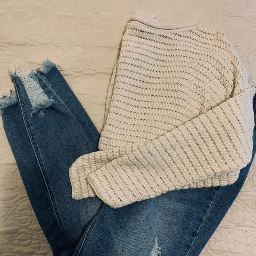 Universal Thread Knit Sweater - image 2